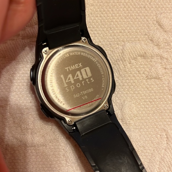Timex 1440 Sports Watch - Picture 3 of 3